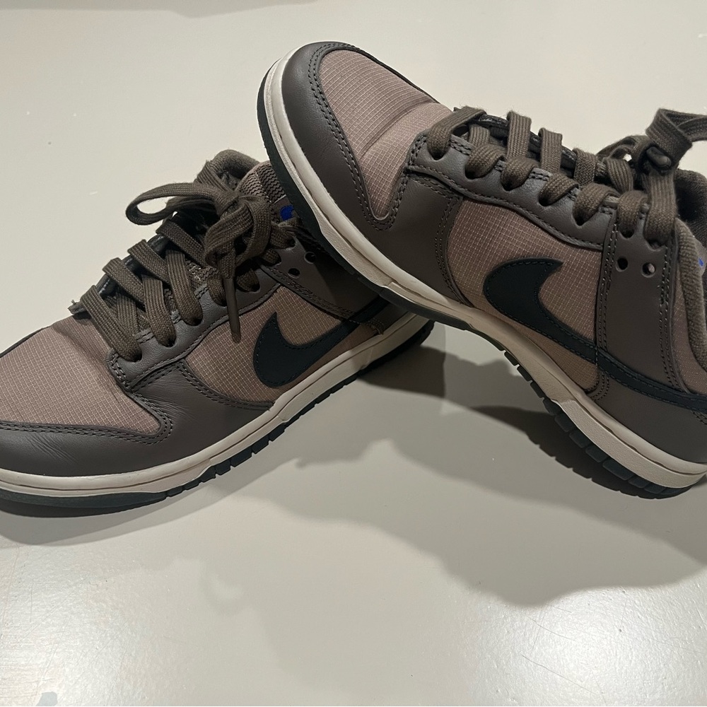 Nike Brown and Black Athletic Shoes